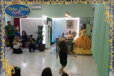 A BELA E A FERA